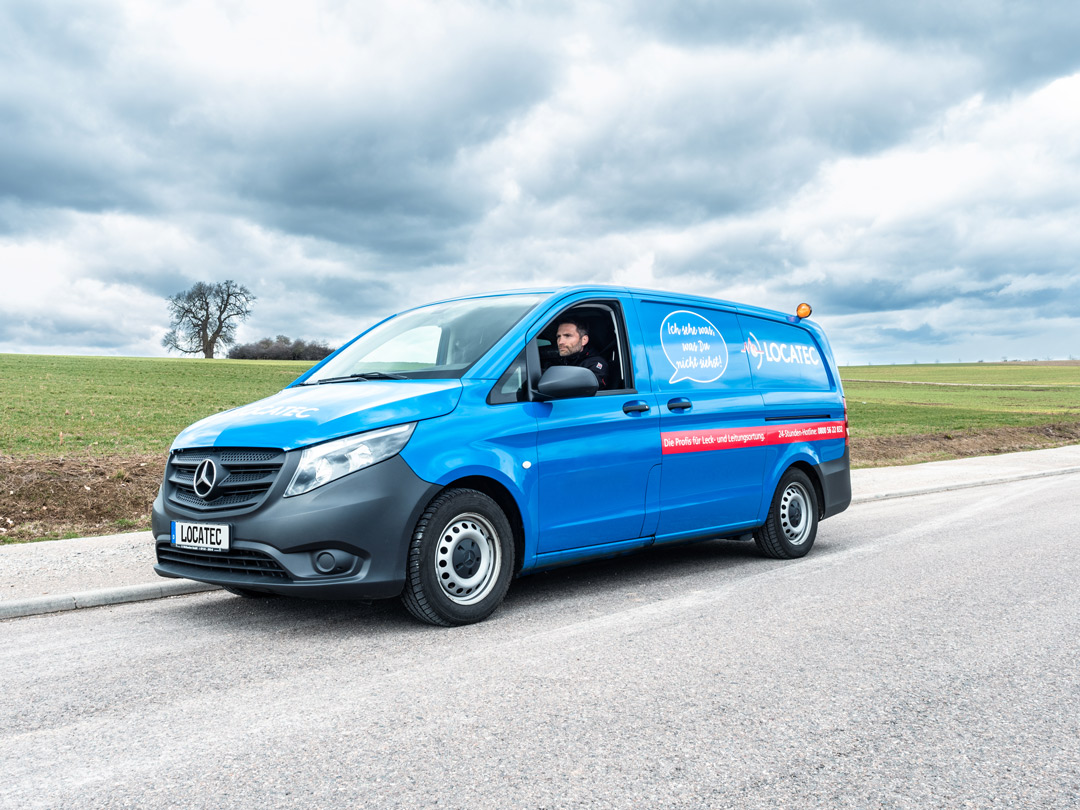 LOCATEC Messfahrzeug – Präzise Leckortung und Schadenanalyse vor Ort